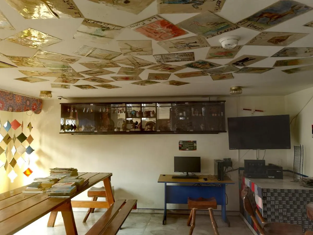 The Roof Backpackers Hotel Guadalajara