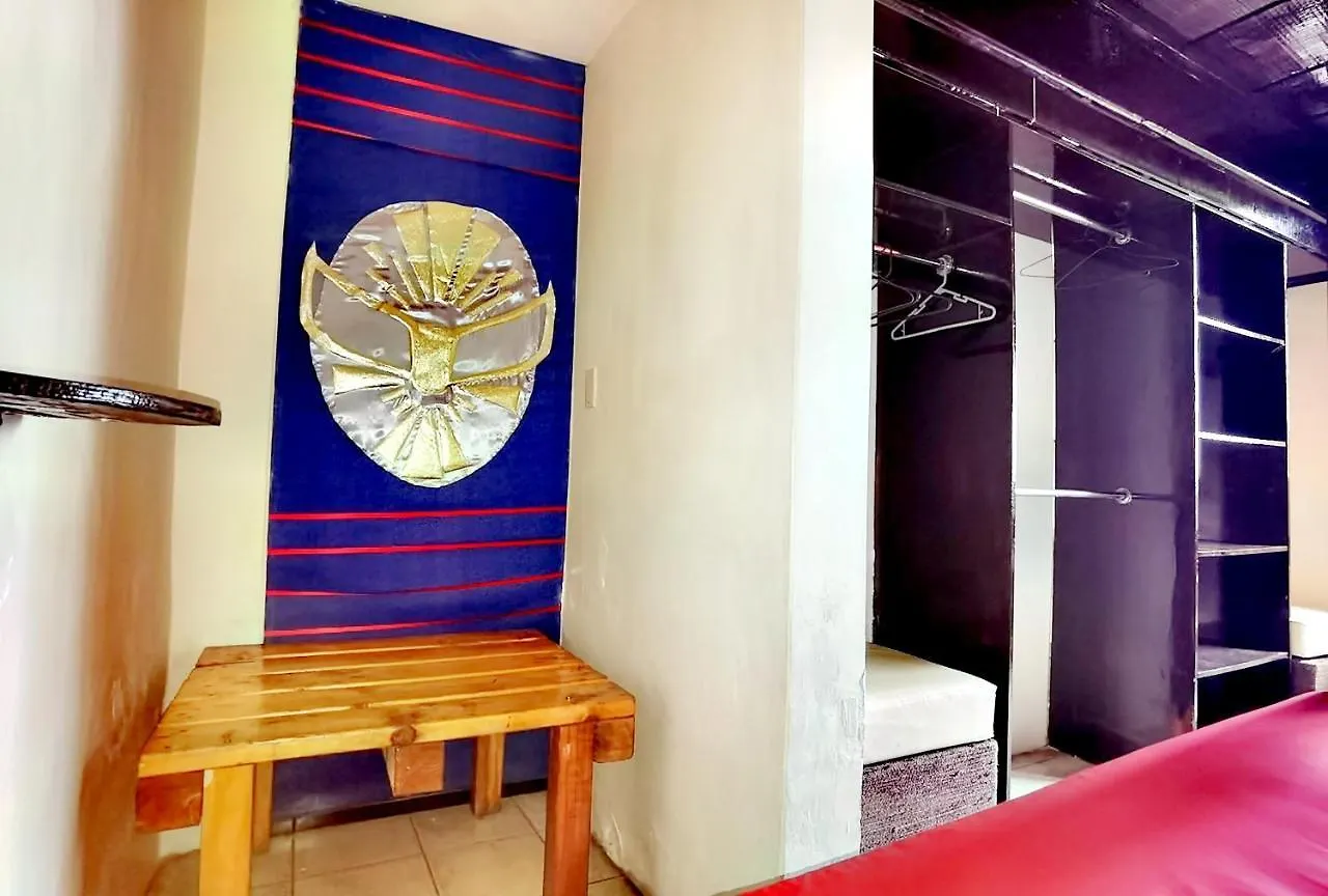 The Roof Backpackers Hotel Guadalajara