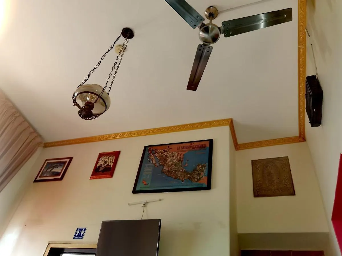 The Roof Backpackers Hotel Guadalajara Mexico
