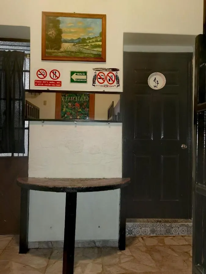 The Roof Backpackers Hotel Guadalajara 2*,  Mexico